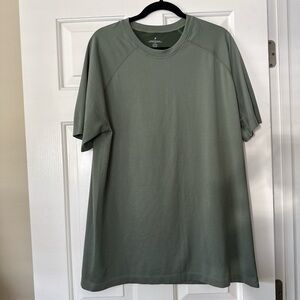 Fabletics Classic Olive Green Men's Tee